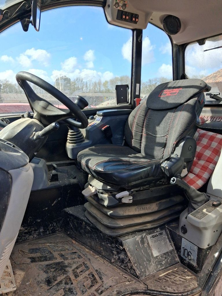 Telescopique MANITOU MLT 630 V 115 - photo slide 10