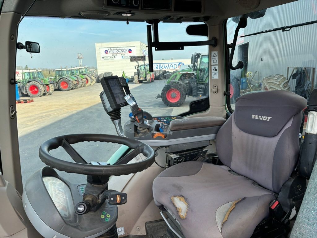 Tracteur FENDT 716 VARIO PROFI - photo slide 10
