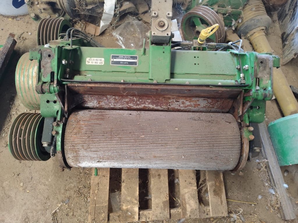 Ensileuse JOHN DEERE 8400i - photo slide 9