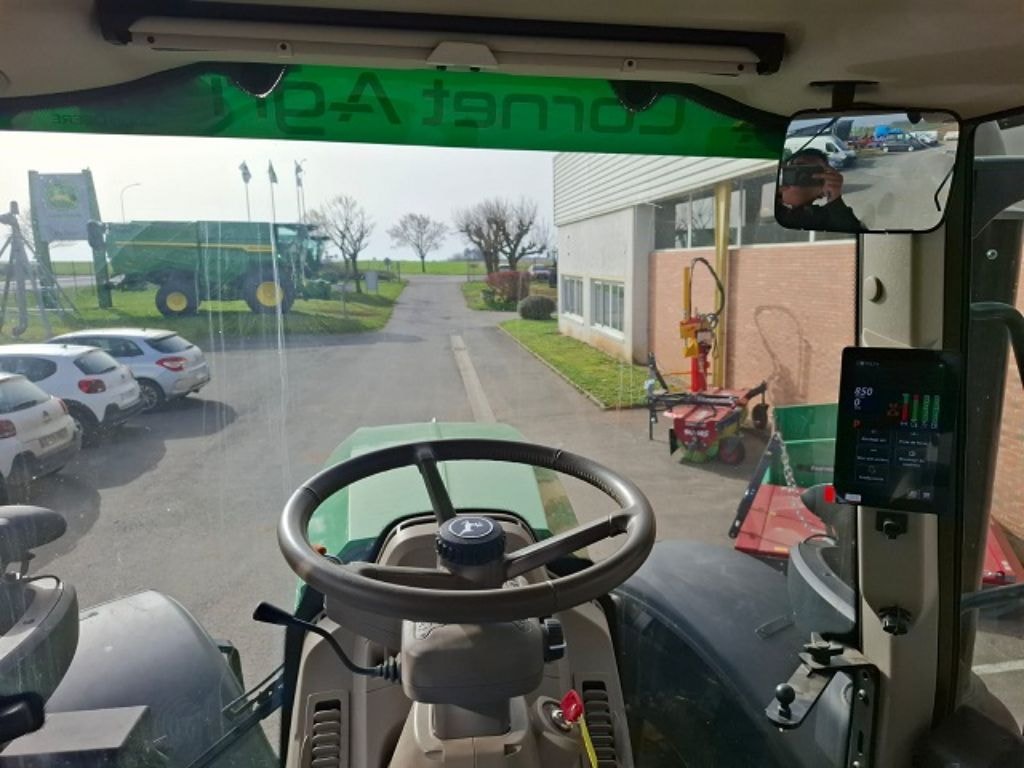 Tracteur JOHN DEERE 6M200 - photo slide 9
