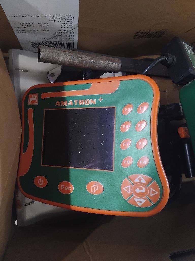 Pulverisateur AMAZONE UX 3200 special - photo slide 9