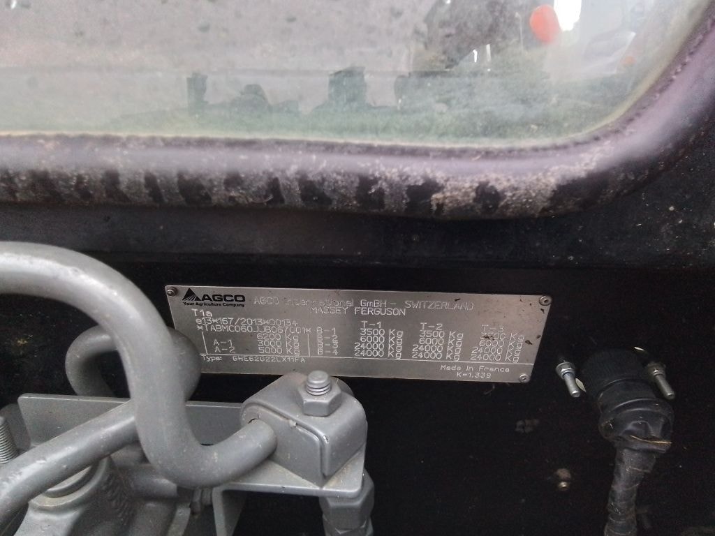 Tracteur chargeur MASSEY FERGUSON 4709 - photo slide 16