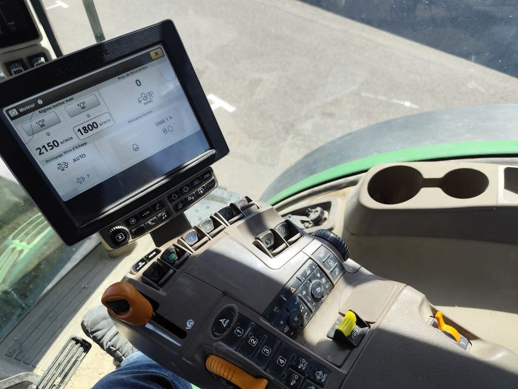 Tracteur JOHN DEERE 7230R - photo slide 7