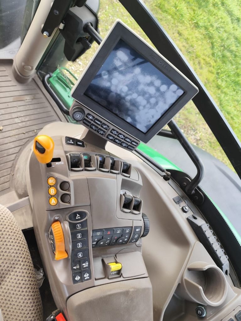 Tracteur JOHN DEERE 6215R - photo slide 16