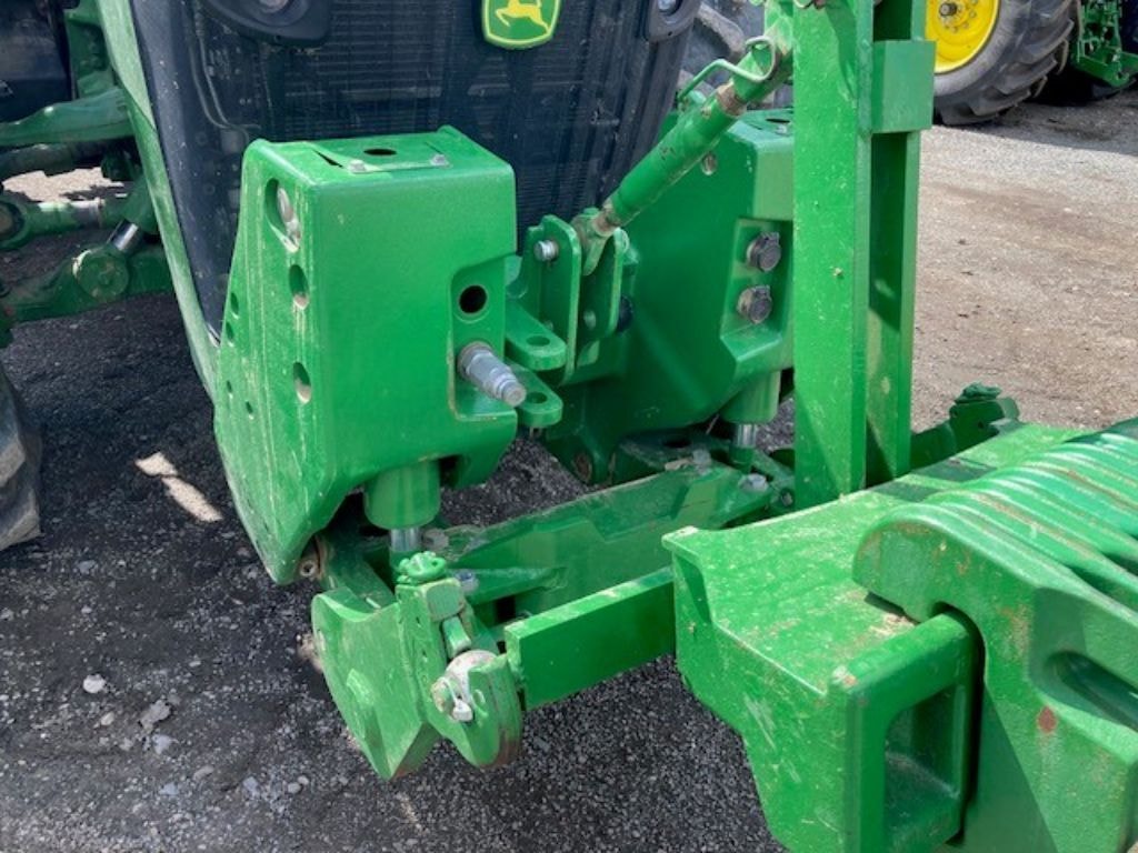 Tracteur JOHN DEERE 8320R - photo slide 12