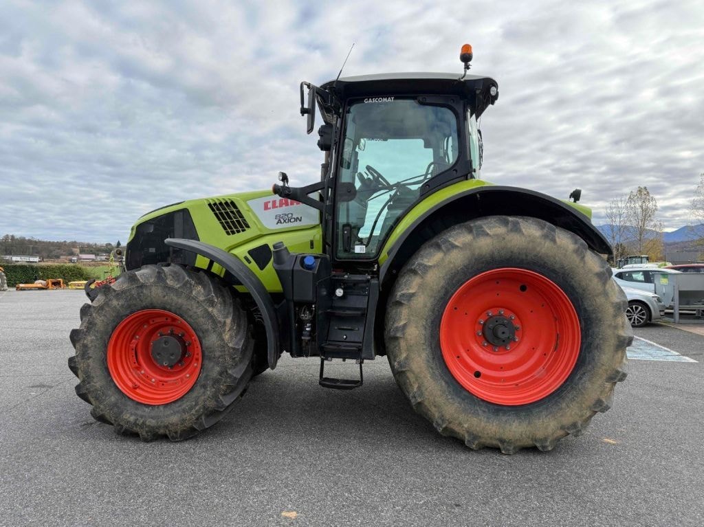 Tracteur CLAAS AXION 820 CIS - photo slide 5