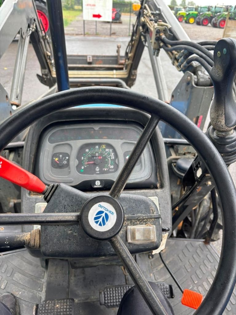Tracteur chargeur NEW HOLLAND TL 90 - photo slide 7