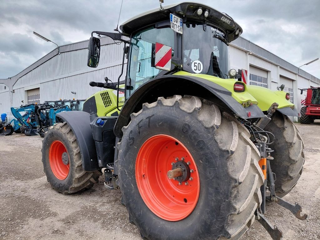 Tracteur CLAAS AXION 810 CMATIC (2) - photo slide 3