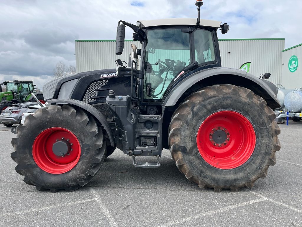 Tracteur FENDT 824 VARIO PROFI + - photo slide 10