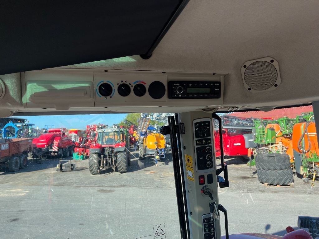 Tracteur MASSEY FERGUSON 5S145 - photo slide 13