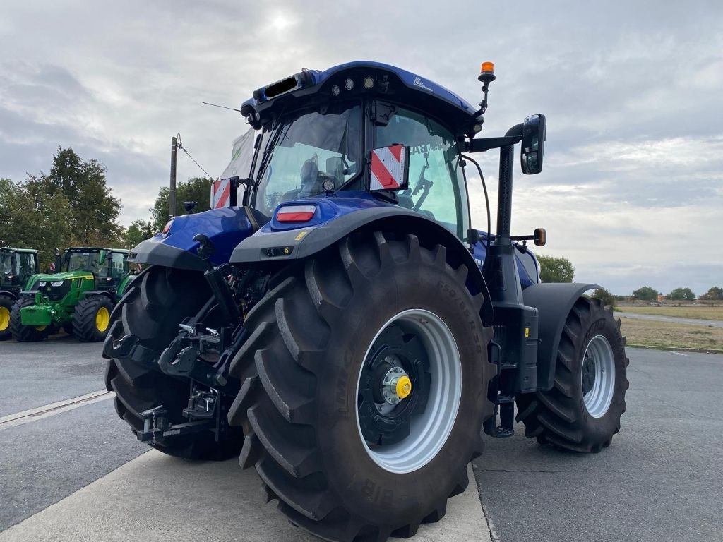 Tracteur NEW HOLLAND T7.245 BLUEPOWER - photo slide 6