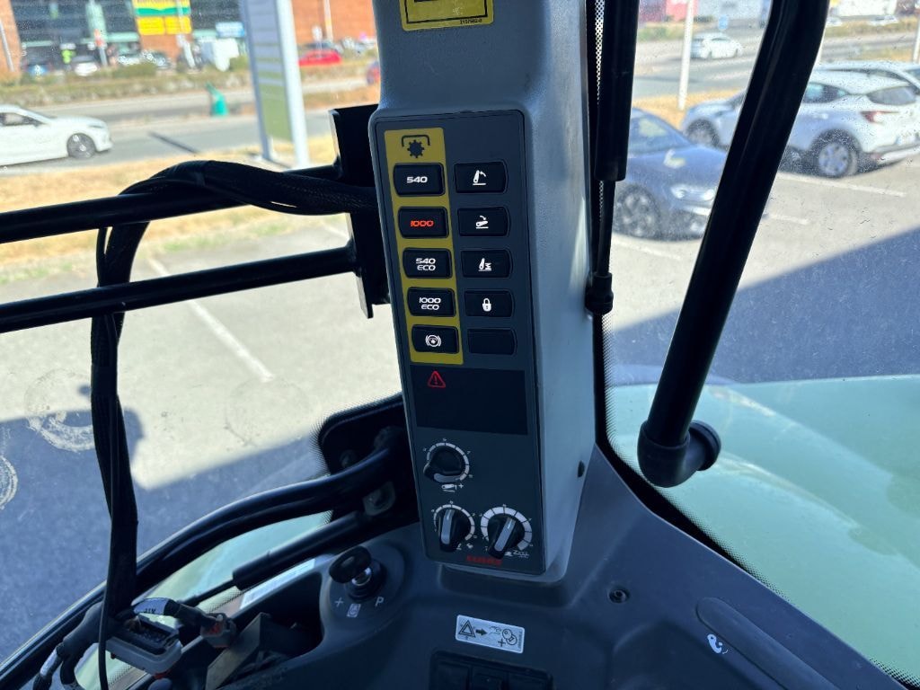 Tracteur CLAAS ARION 550 T4I CEBIS - photo slide 11