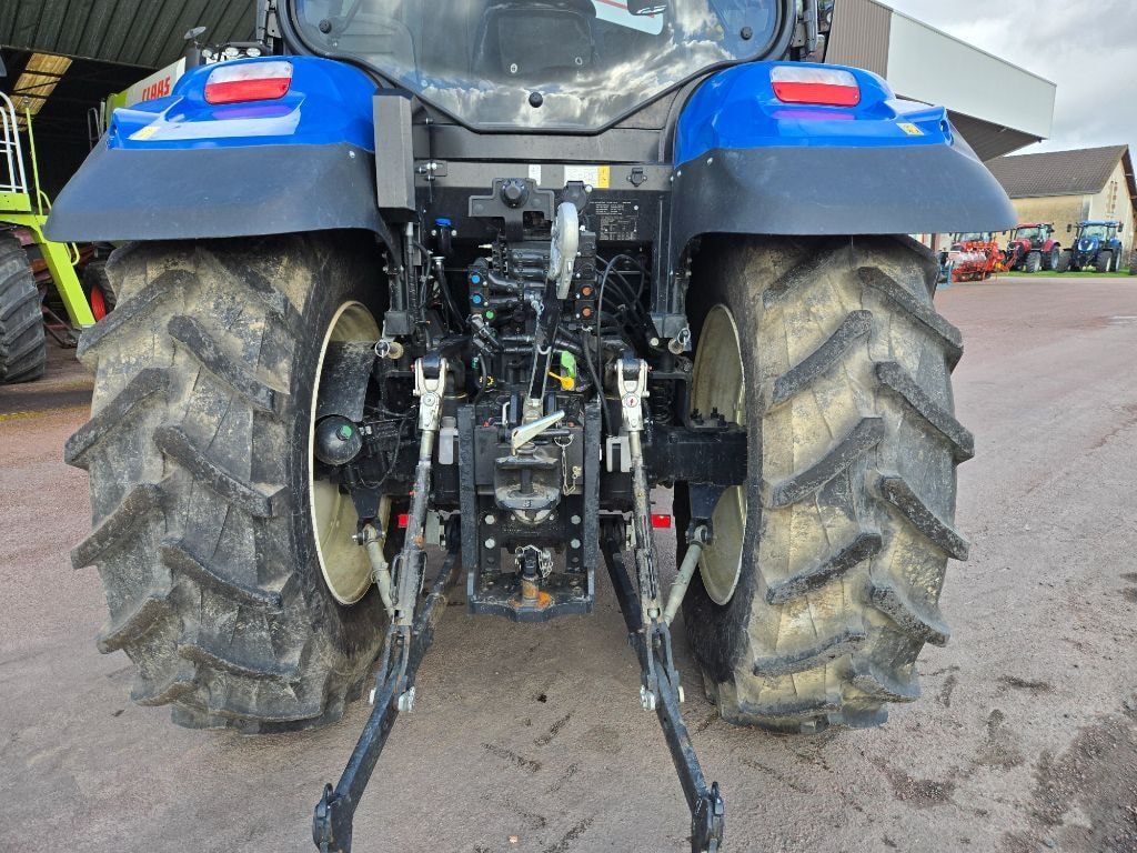 Tracteur NEW HOLLAND T6.145 DC - photo slide 4