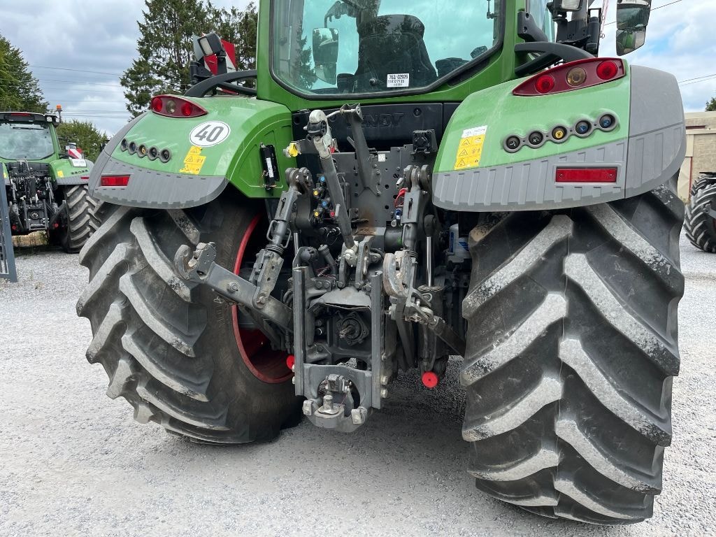 Tracteur FENDT 720 VARIO POWER + - photo slide 7