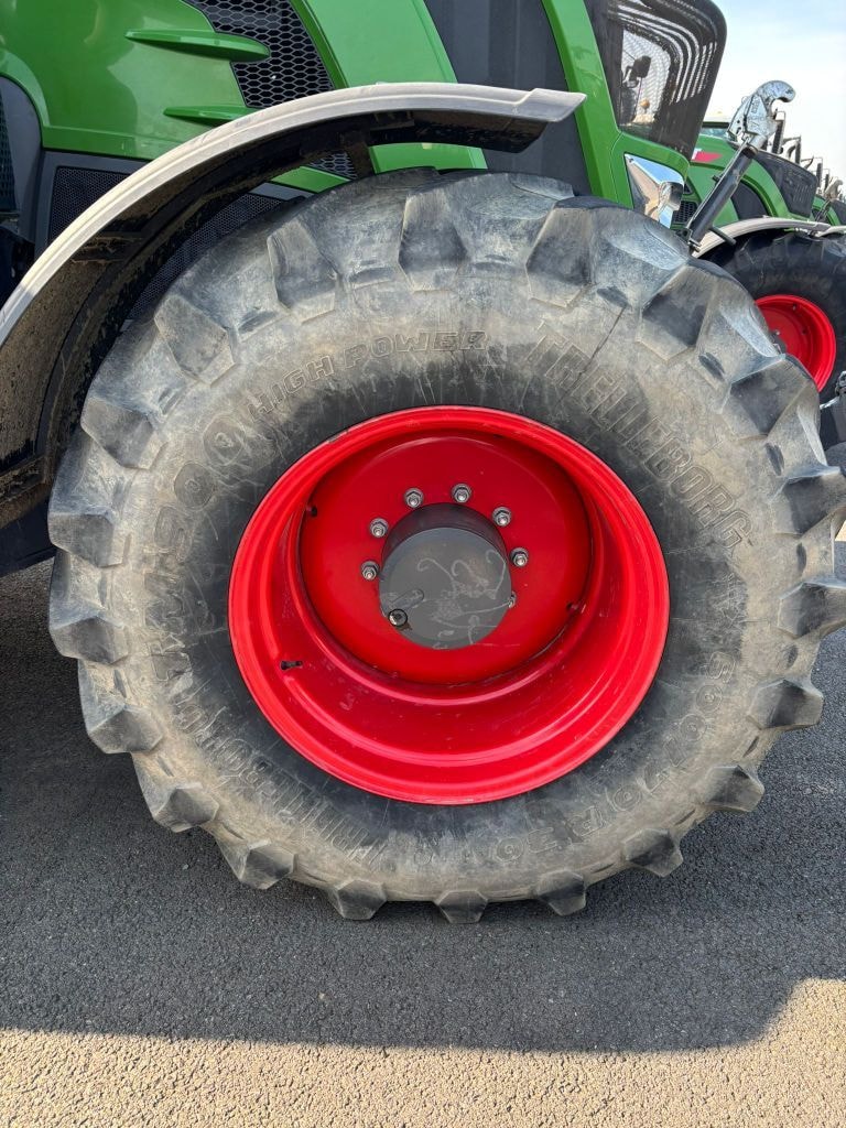 Tracteur FENDT 824 VARIO PROFI + - photo slide 8