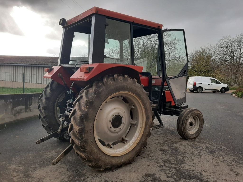 Tracteur CASE IH 743 - photo slide 8