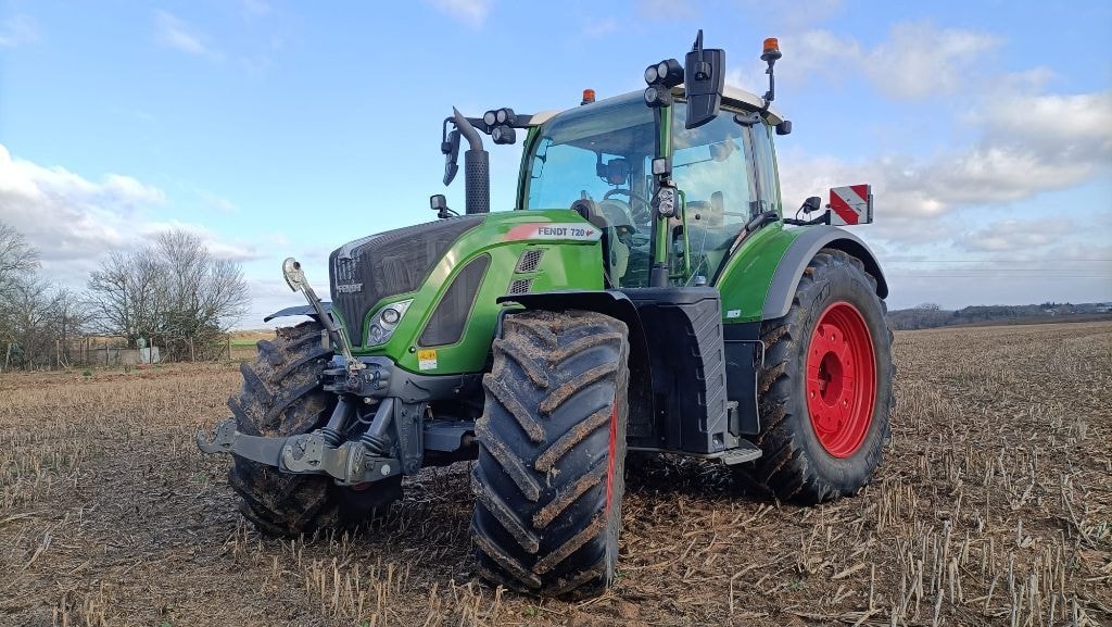 Tracteur FENDT 720 VARIO PROFI + - photo slide 14