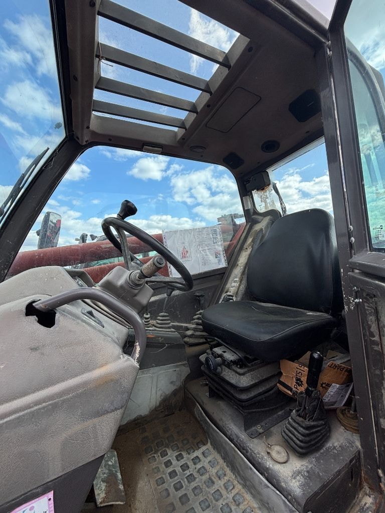 Telescopique MANITOU MT 928-4 - photo slide 6