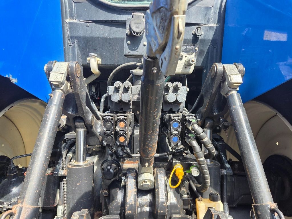 Tracteur NEW HOLLAND T7.195S - photo slide 11