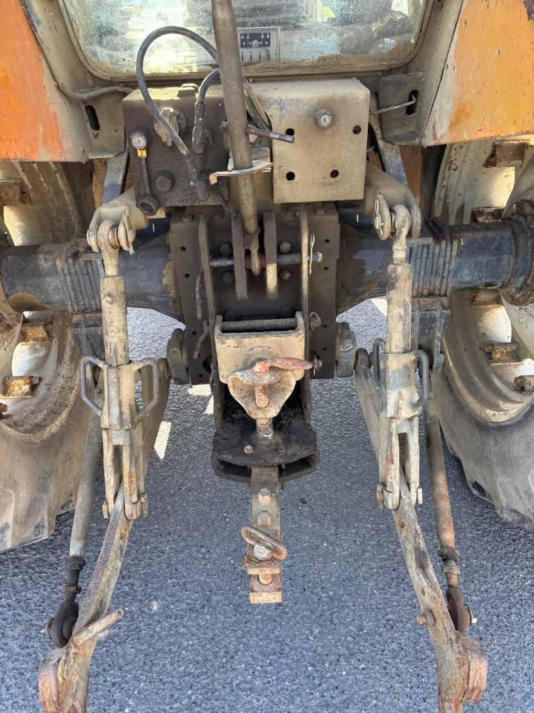 Tracteur RENAULT 103-14 - photo slide 7