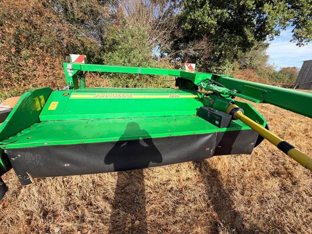 Faucheuse conditionneuse JOHN DEERE 1365 - photo slide 3