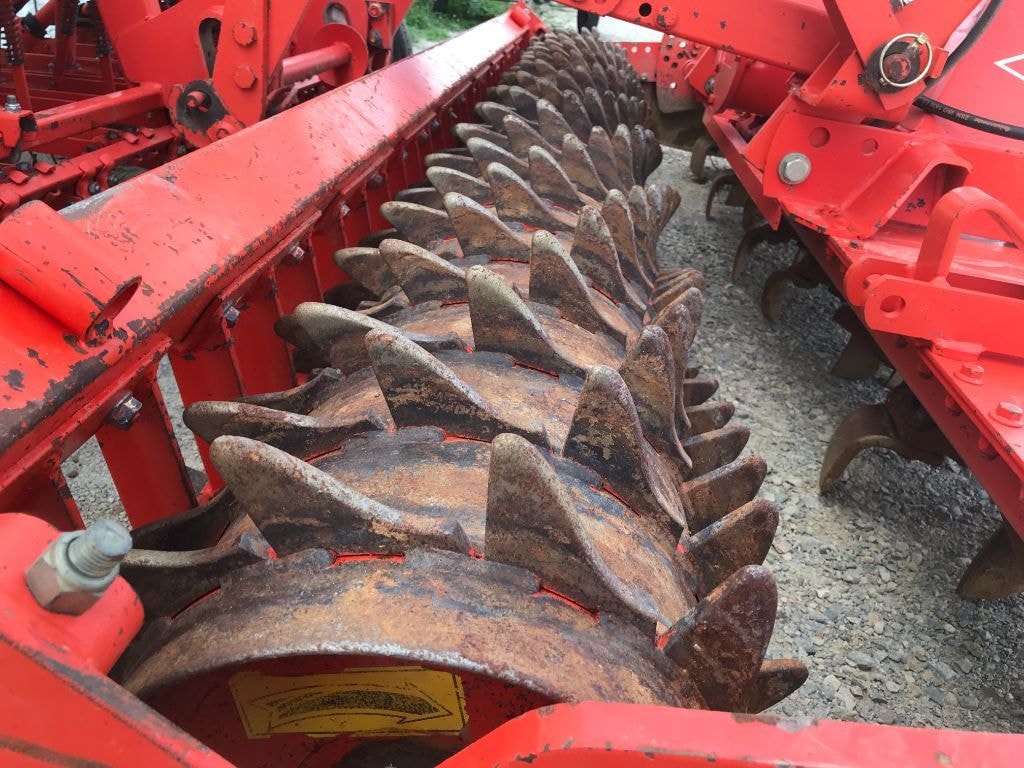 Herse rotative KUHN HRB 302 - photo slide 10