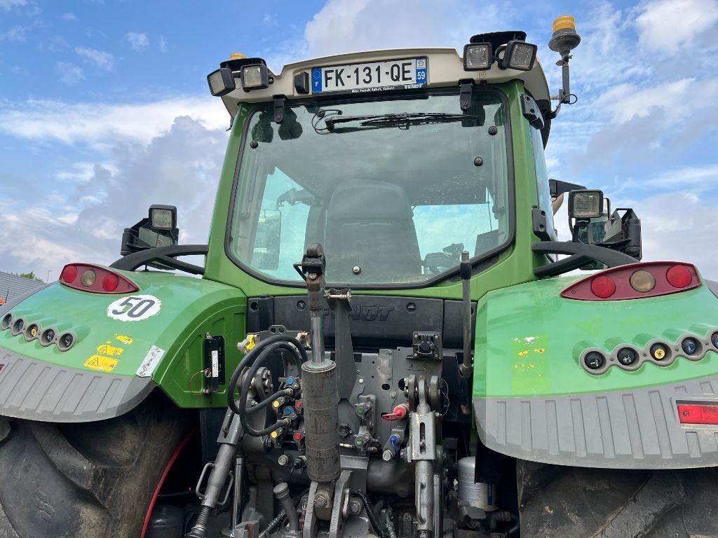 Tracteur FENDT 724 VARIO PROFI + - photo slide 8