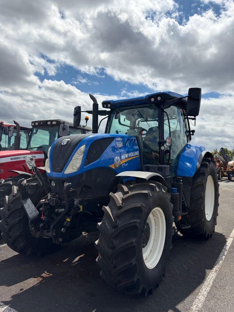 Tracteur NEW HOLLAND T7.190 - photo slide 1