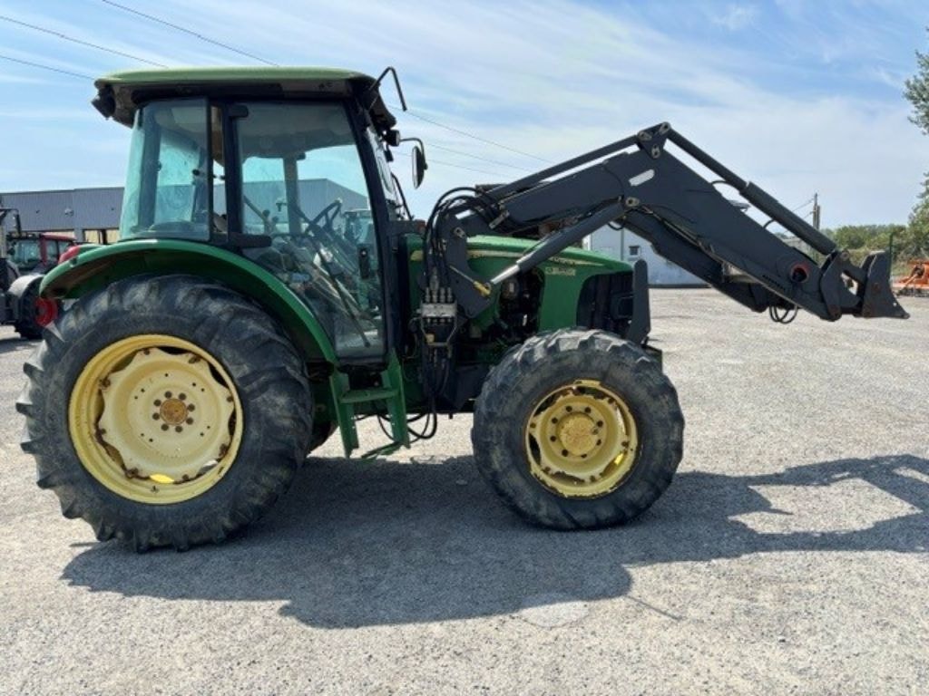 Tracteur chargeur JOHN DEERE 5820 - photo slide 4