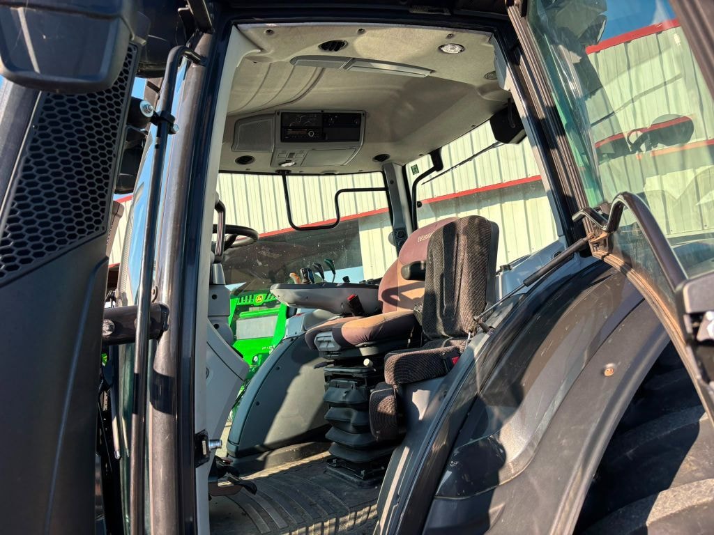 Tracteur chargeur VALTRA N 134  HITECH 5 - photo slide 7