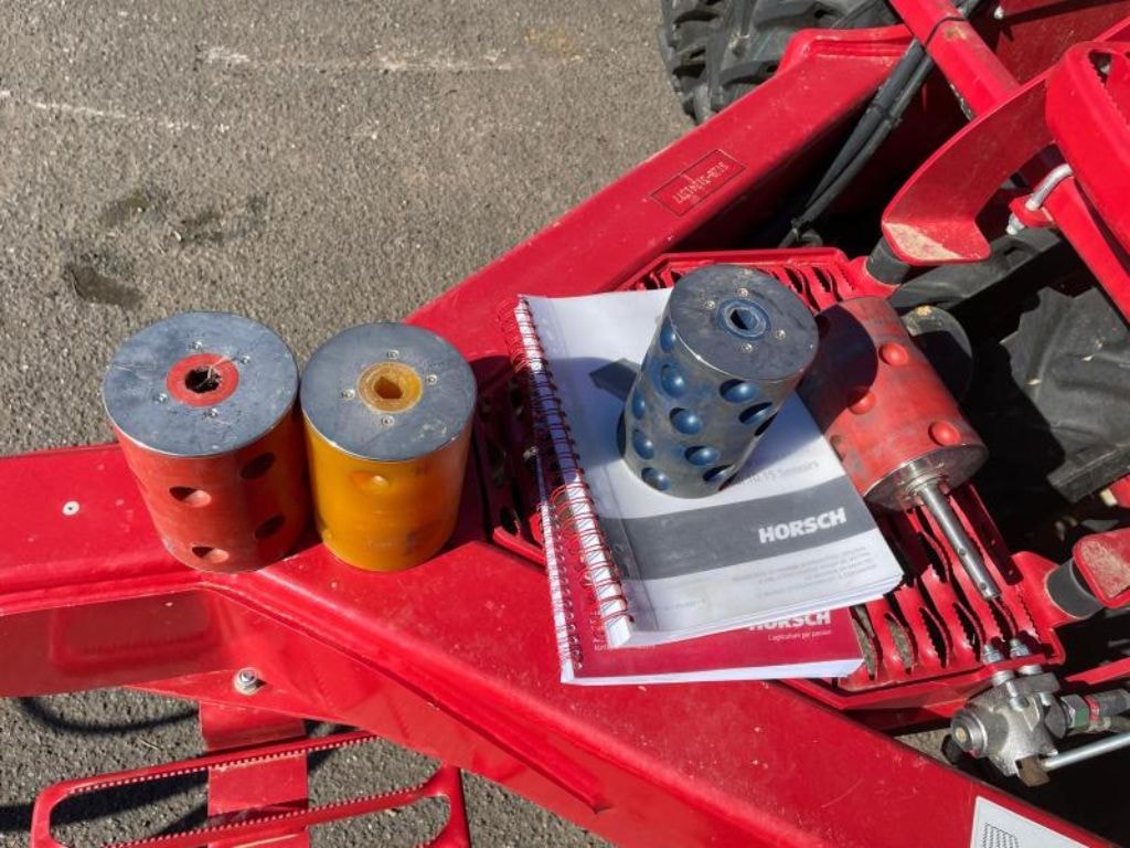 Semoir simplifié HORSCH SPINTER 4 ST - photo slide 9