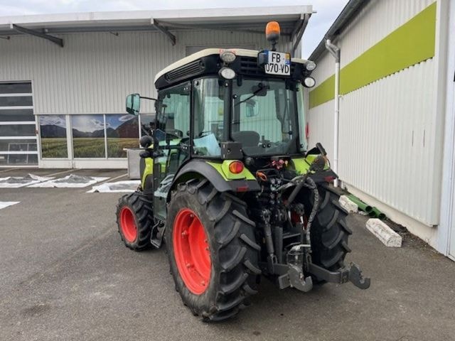 Tracteur fruitier CLAAS Nexos 240 VL - photo slide 3