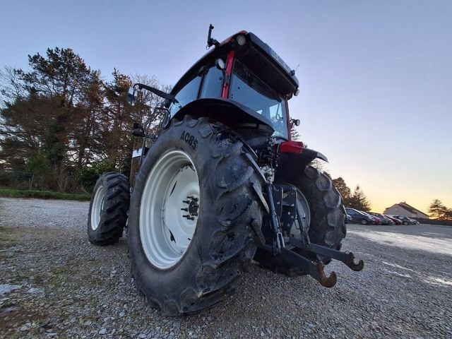 Tracteur VALTRA A105H - photo slide 9