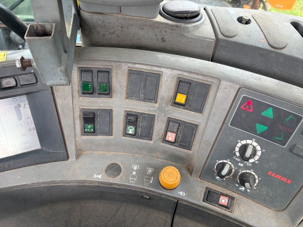 Tracteur CLAAS AXION 820 - photo slide 44