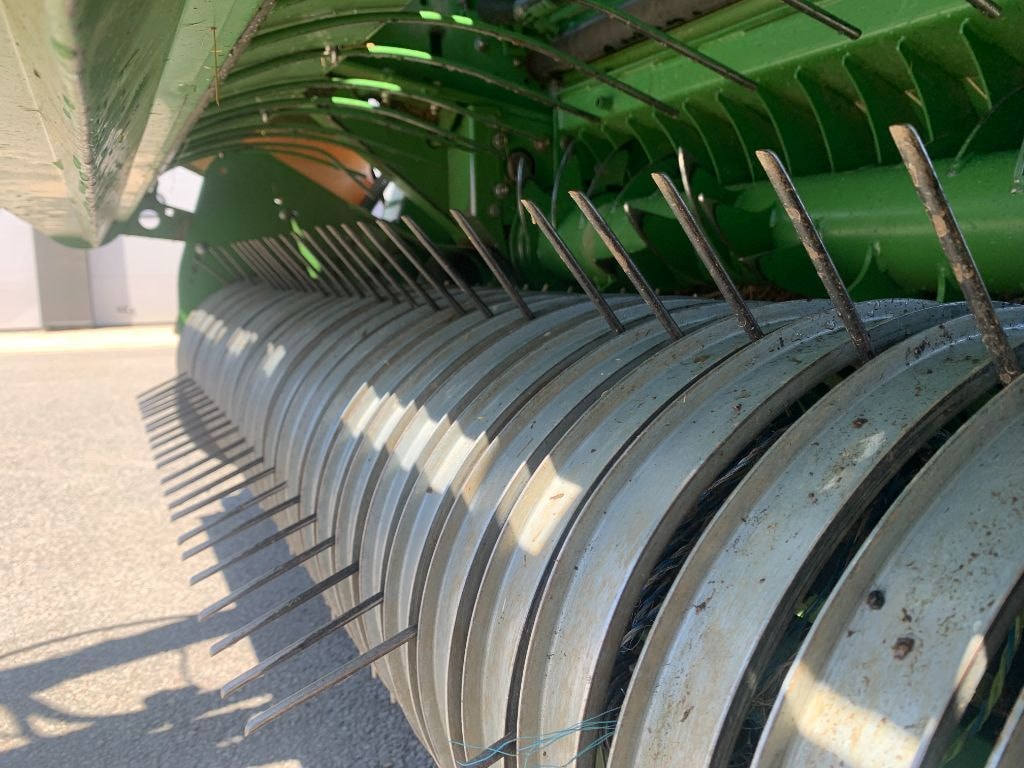 Presse balles rondes KRONE fortima 1500 - photo slide 21