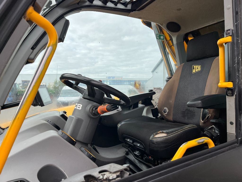 Telescopique JCB 542-70 DUAL TECH - photo slide 14