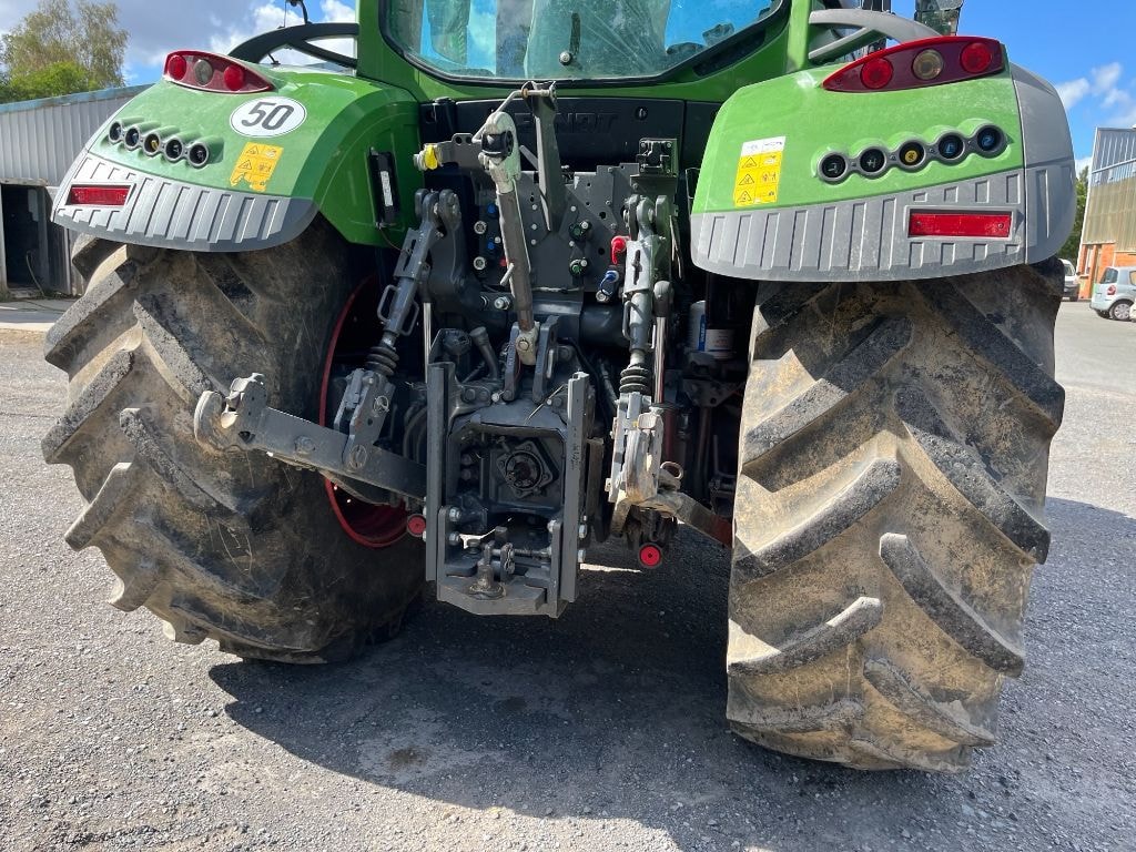 Tracteur FENDT 720 VARIO POWER + - photo slide 8