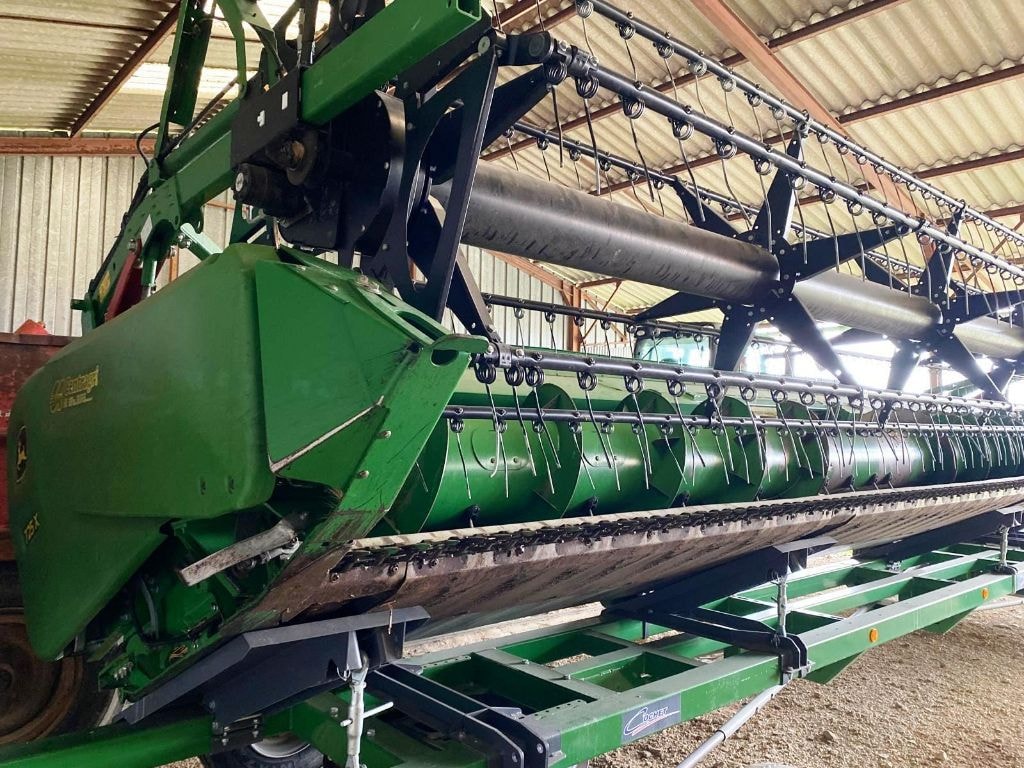 Moissonneuse JOHN DEERE T560 - photo slide 20