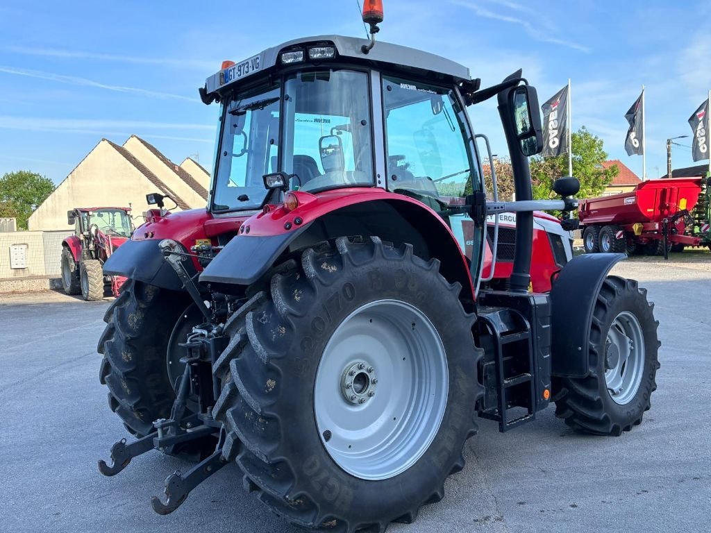 Tracteur MASSEY FERGUSON 6S 135 DYNA 6 EFFICIENT - photo slide 5