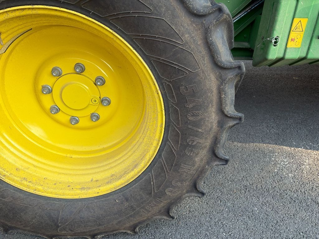Moissonneuse JOHN DEERE T660 HM - photo slide 7