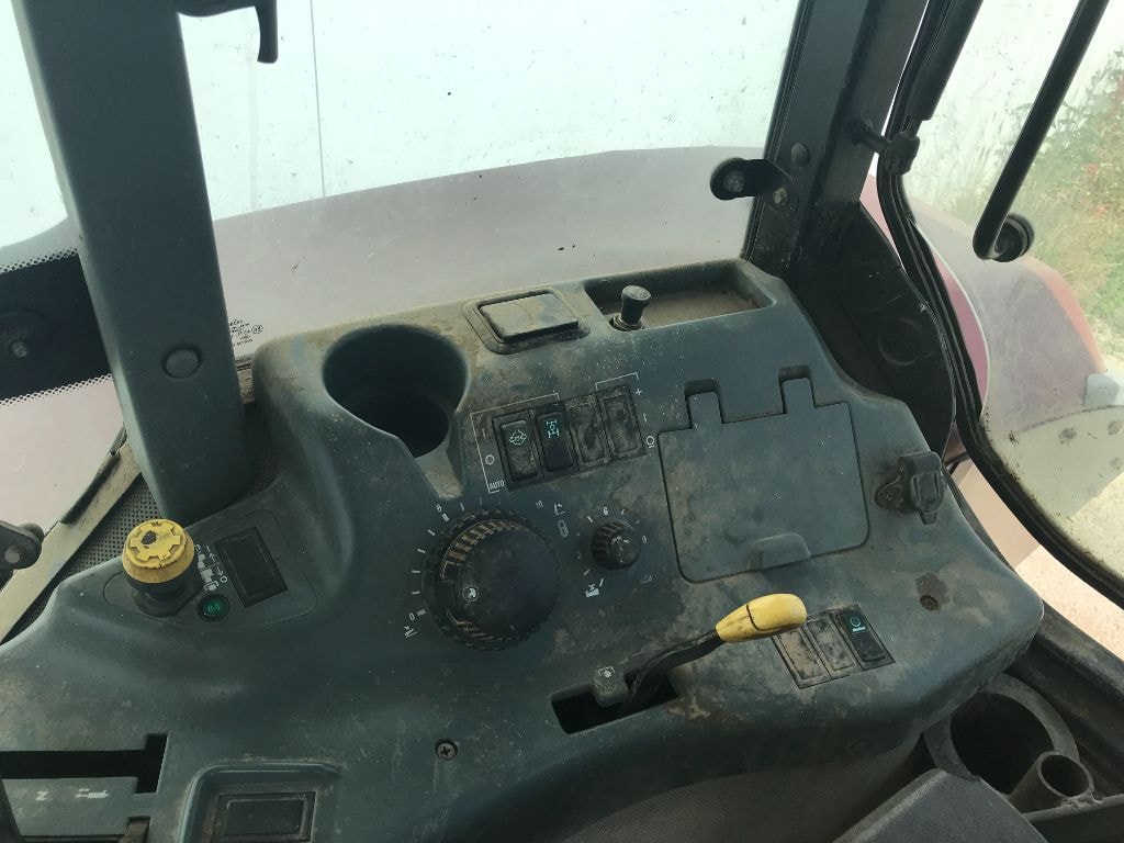 Tracteur CASE IH MX 90 C - photo slide 12
