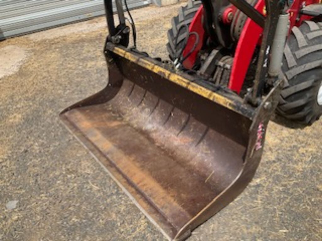 Valet de ferme SCHAEFFER 4350 Z - photo slide 5