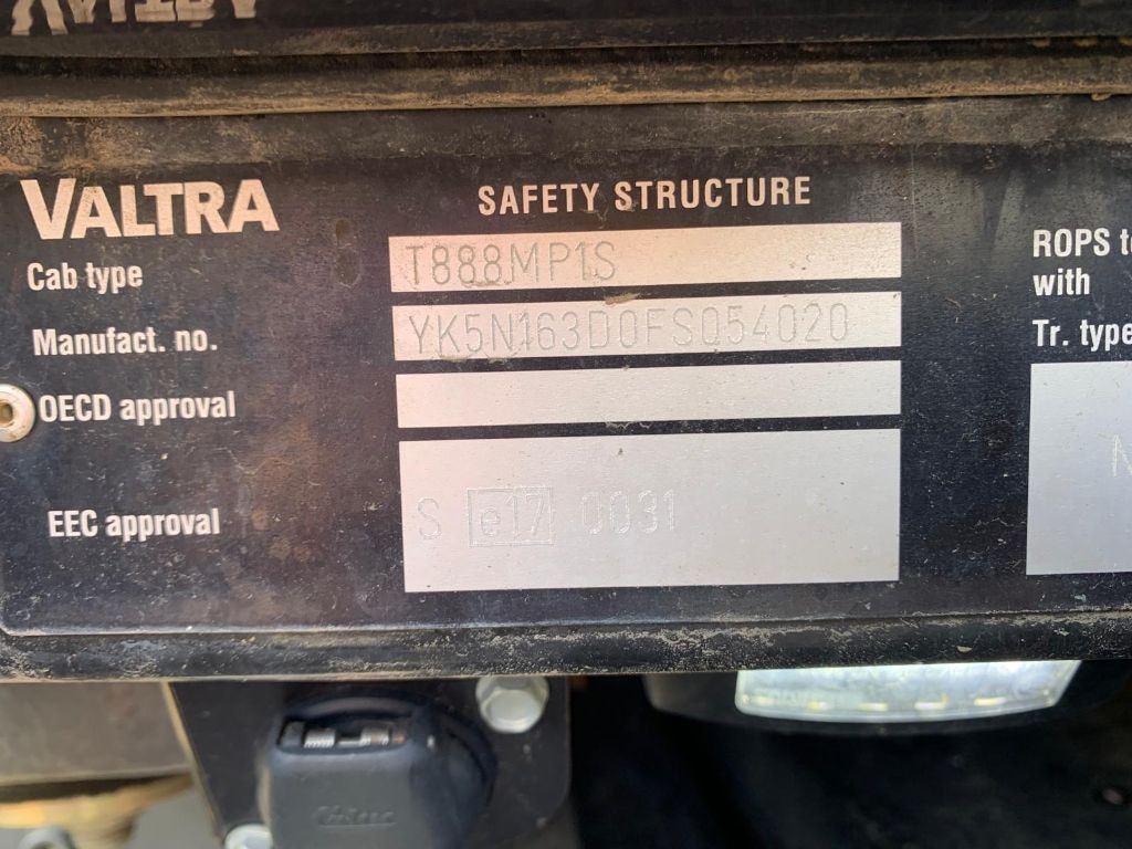 Tracteur VALTRA N 163  DIRECT AUTOGUIDAGE TRIMBLE  - photo slide 35