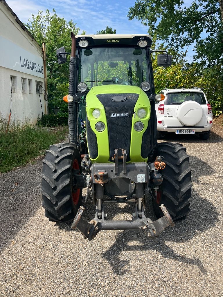 Tracteur etroit CLAAS NEXOS 230 F - photo slide 5