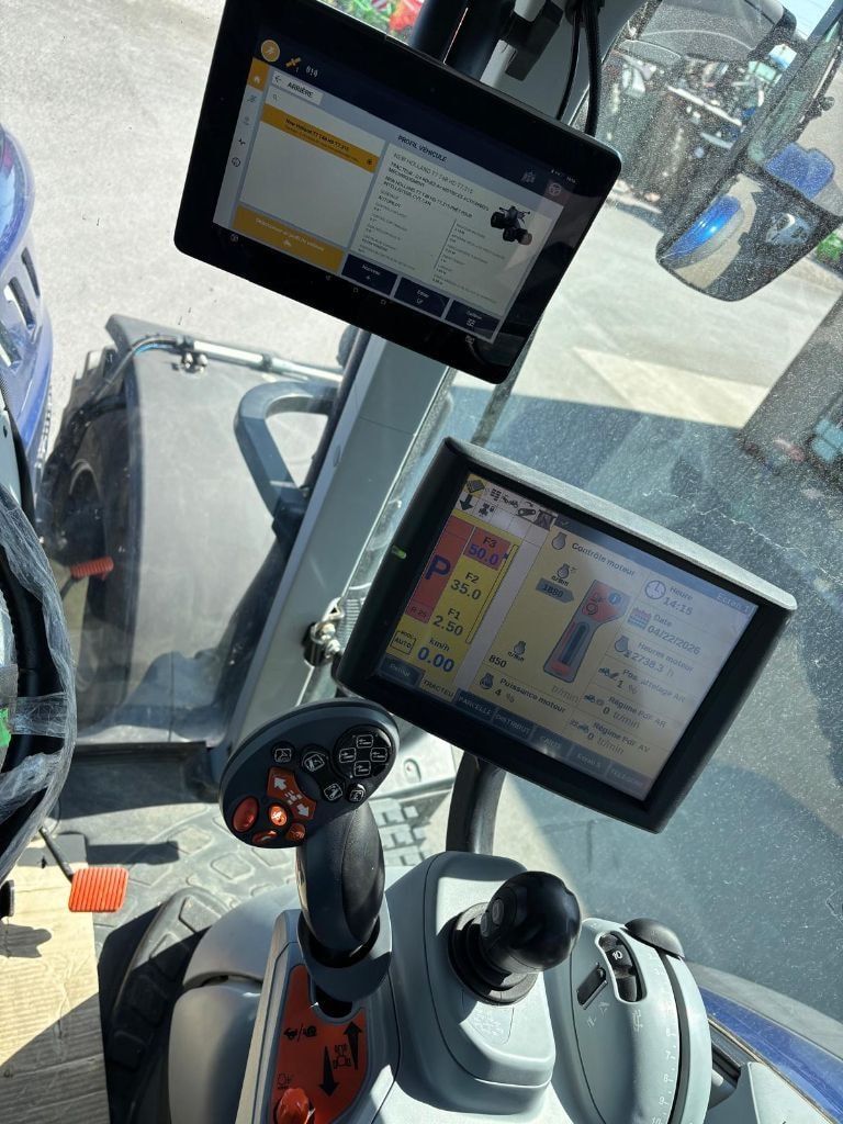 Tracteur NEW HOLLAND T7-315 - photo slide 27
