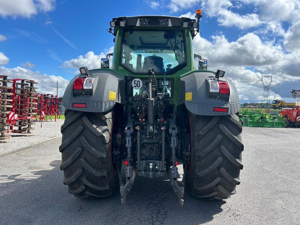 Tracteur FENDT 824 VARIO PROFI + - photo slide 6