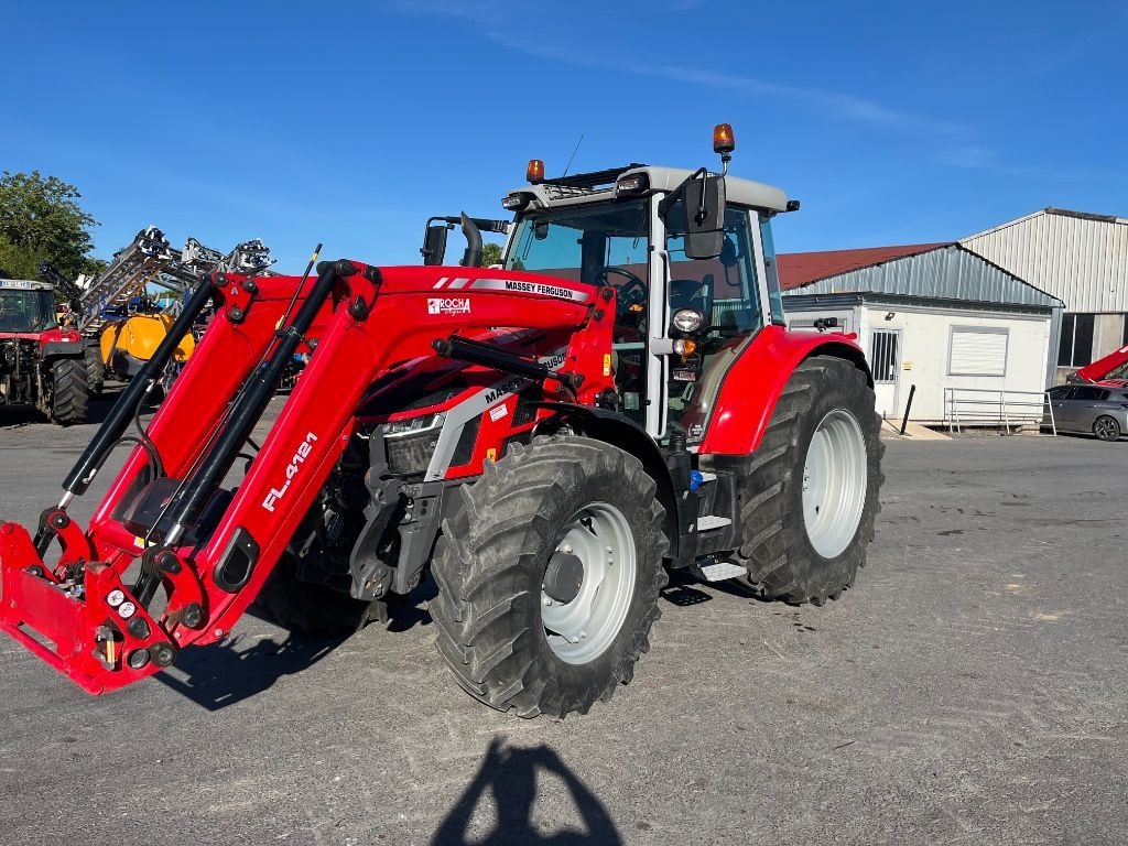 Tracteur MASSEY FERGUSON 5S145 - photo slide 3
