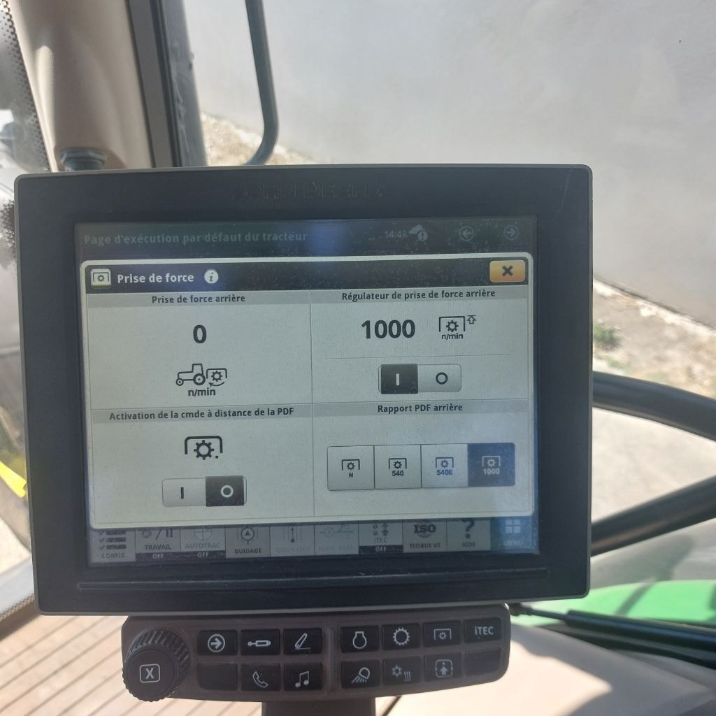 Tracteur JOHN DEERE 6145R - photo slide 11