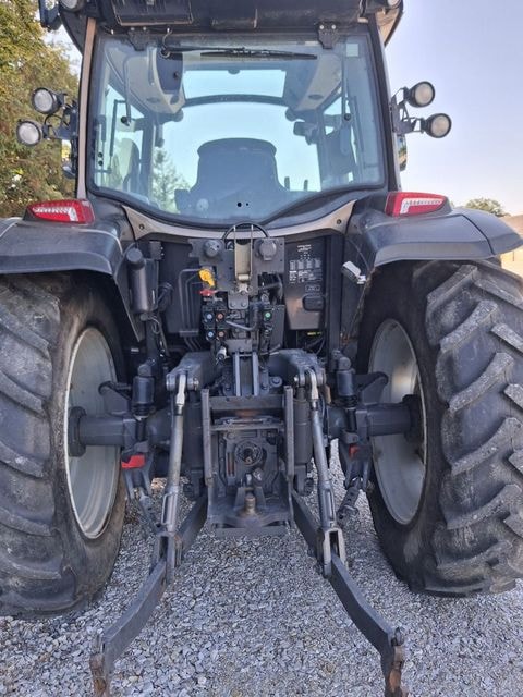 Tracteur chargeur VALTRA G105H  - photo slide 7