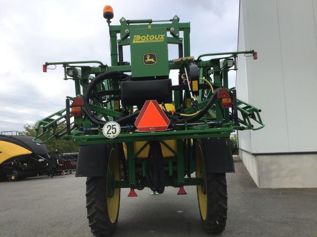 Pulverisateur JOHN DEERE 724 - photo slide 7